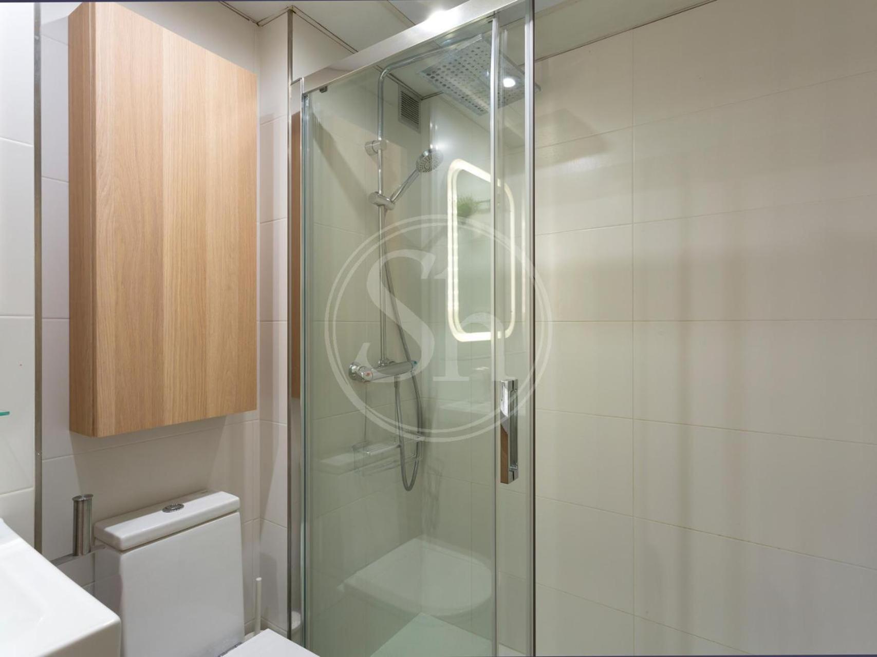 Bonito Apartamento En Gracia Barcelona Luaran gambar